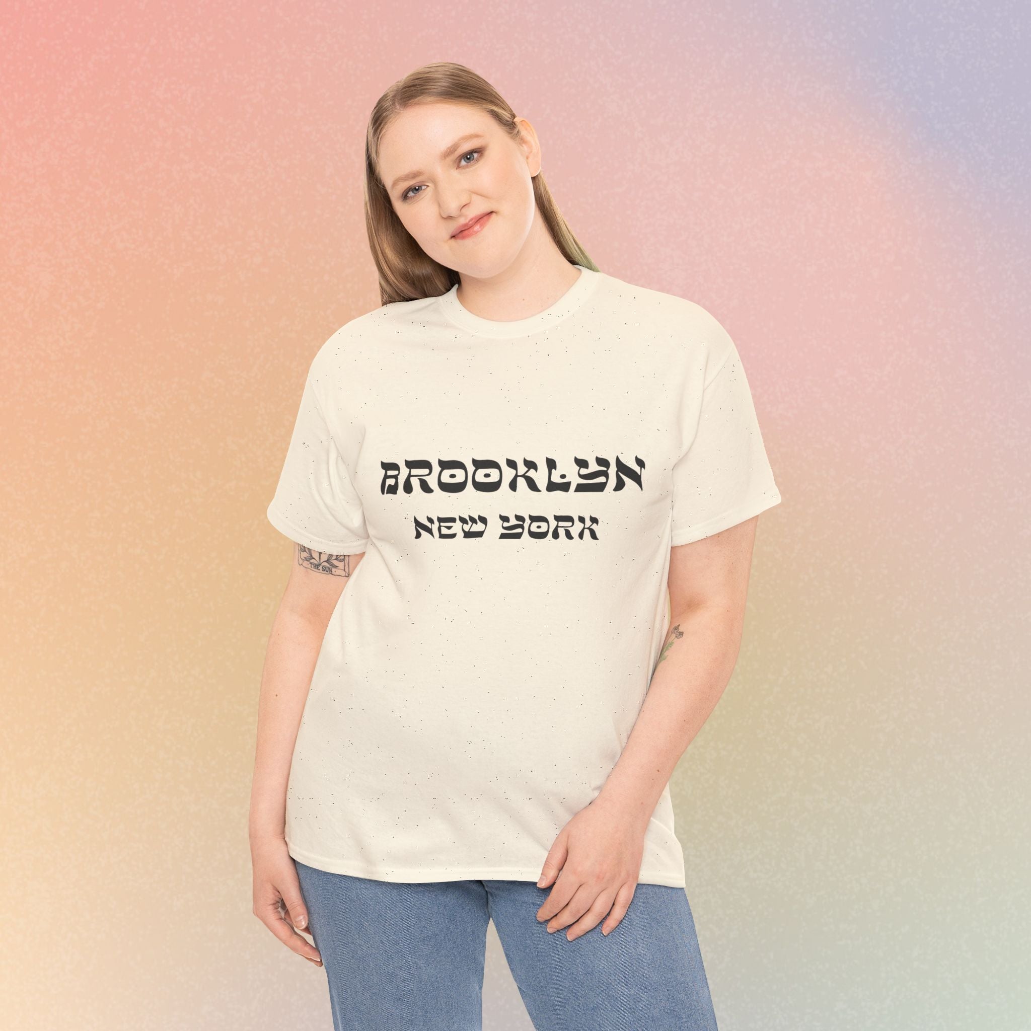 Brooklyn New York Hebrew Script - Unisex Heavy Cotton Tee