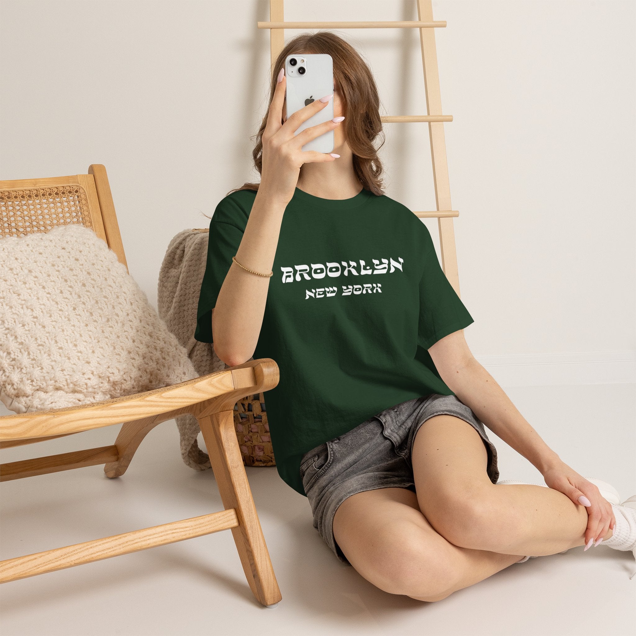 Brooklyn New York Hebrew Script - Unisex Heavy Cotton Tee