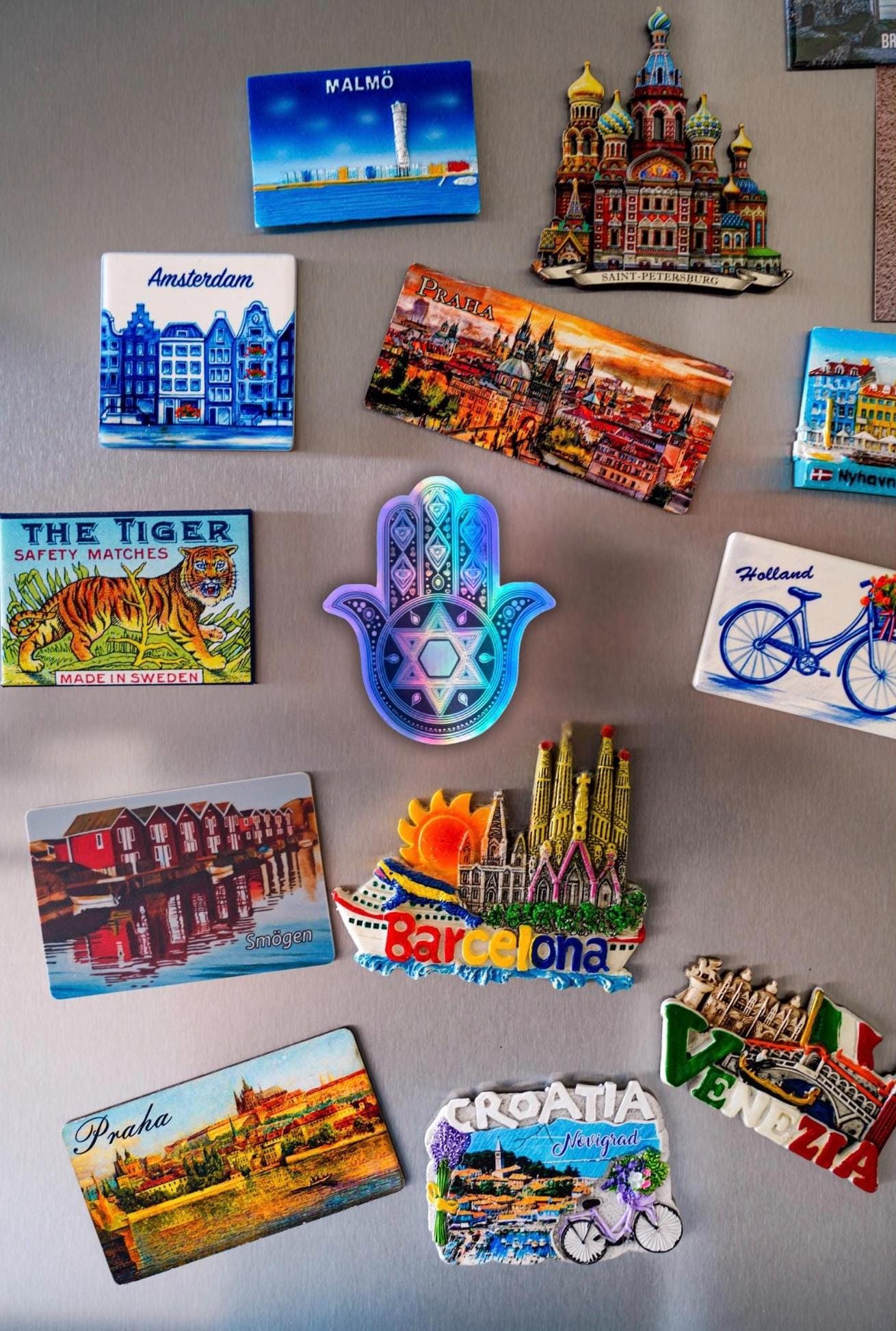Hamsa Magen David HOLOGRAPHIC MAGNET