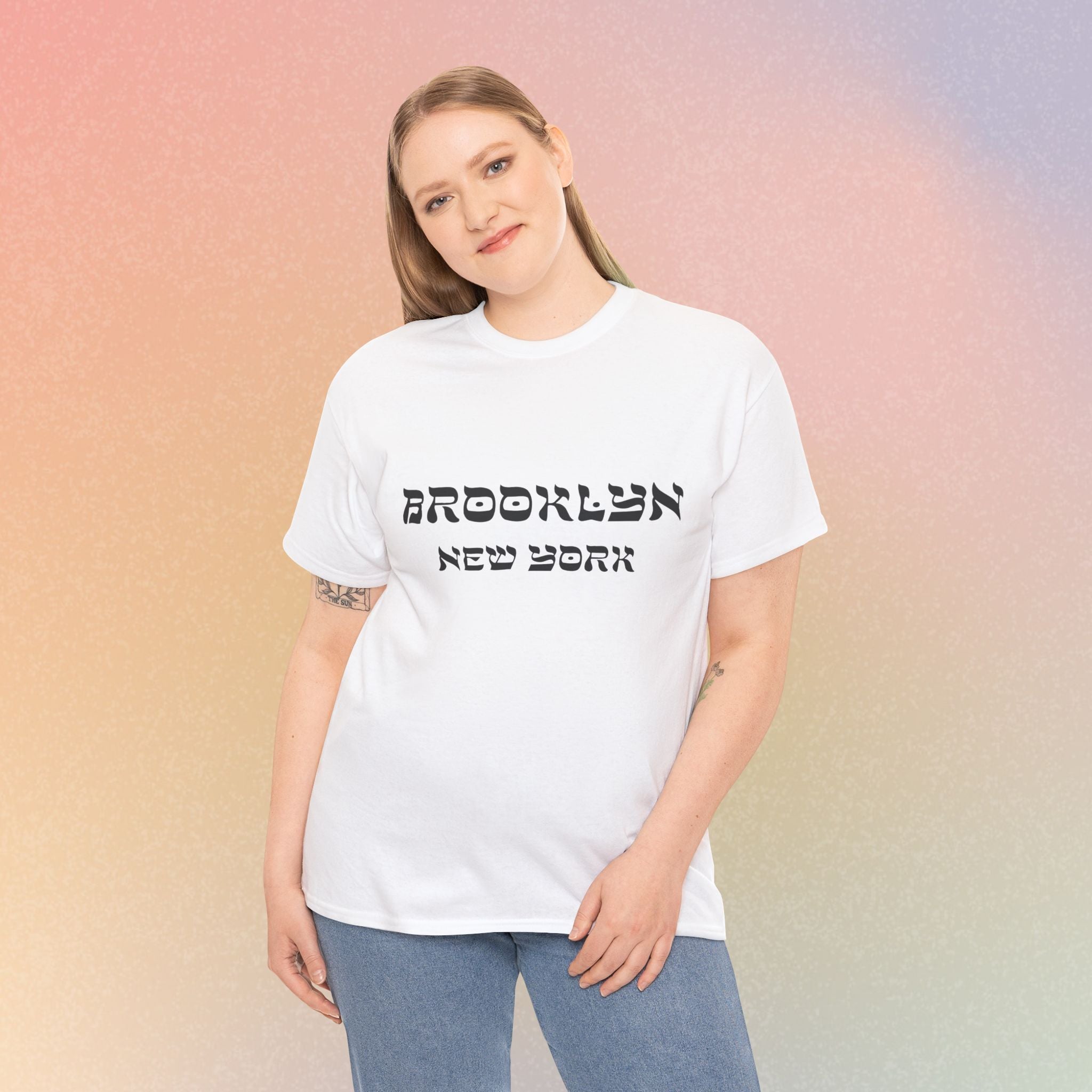 Brooklyn New York Hebrew Script - Unisex Heavy Cotton Tee