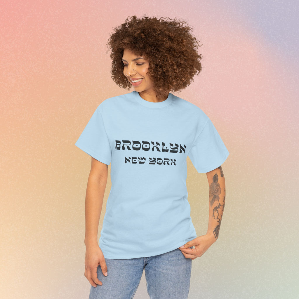 Brooklyn New York Hebrew Script - Unisex Heavy Cotton Tee